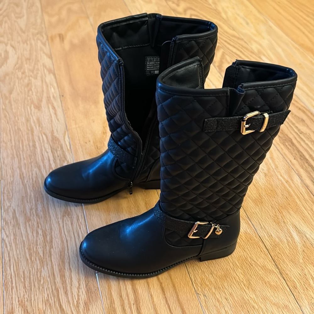 Brand new Sketchers size 2 girls boots